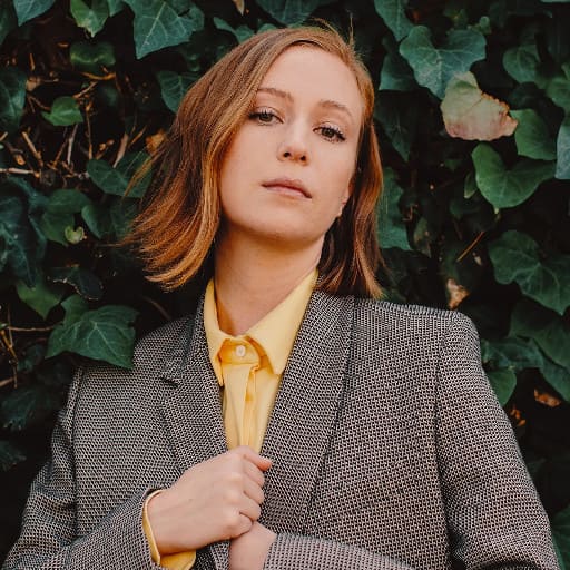 Hannah Einbinder in Birmingham
