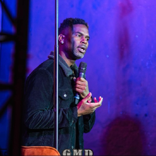 Hot Topic Comedian in Birmingham